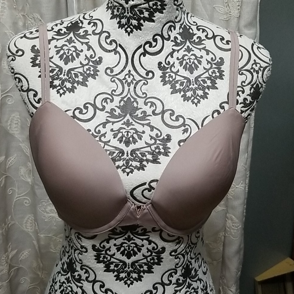 Victoria's Secret Sexy Illusions Lined Demi Bra